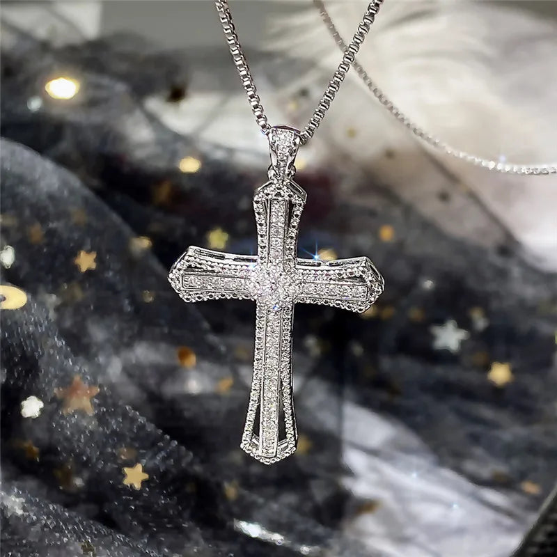 Collar de cruz con circonitas