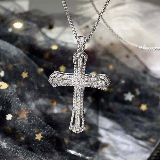 Collar de cruz con circonitas