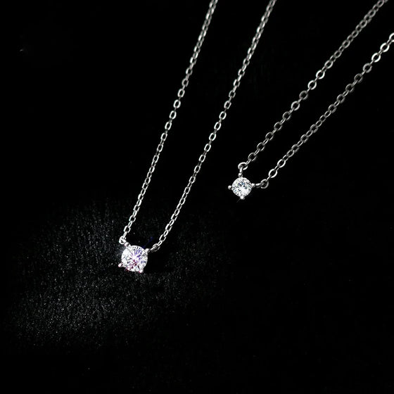 Collar minimalista de cadena fina