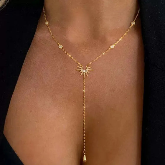 Collar largo en Y con circonitas