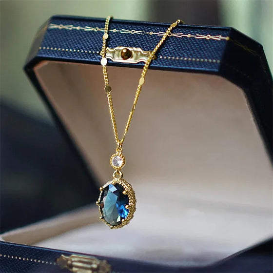 Collar Azul Clásico